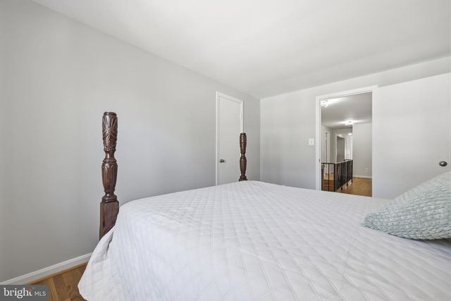 9004 COPENHAVER, Potomac, MD 20854