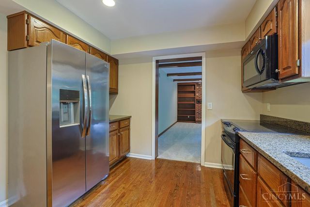 9677 Friar Tuck Drive, West Chester, OH 45069