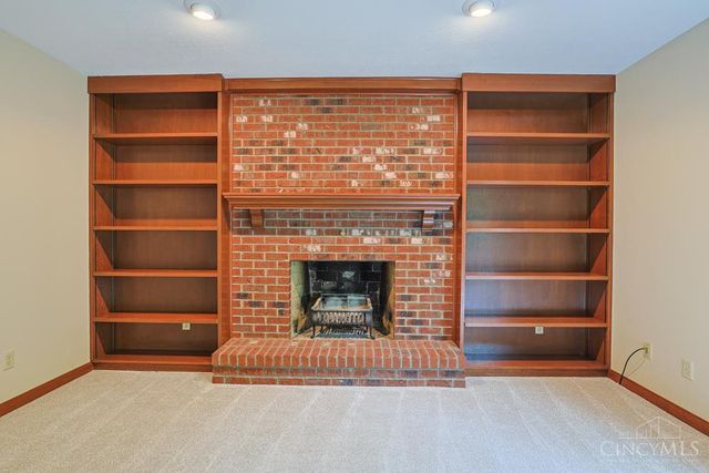 9677 Friar Tuck Drive, West Chester, OH 45069