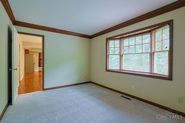 9677 Friar Tuck Drive, West Chester, OH 45069