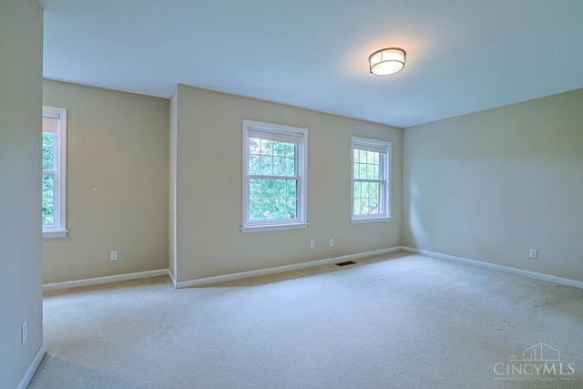 9677 Friar Tuck Drive, West Chester, OH 45069