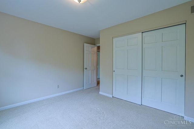 9677 Friar Tuck Drive, West Chester, OH 45069