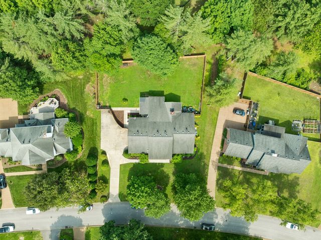 2137 Key Dr, Brentwood, TN 37027