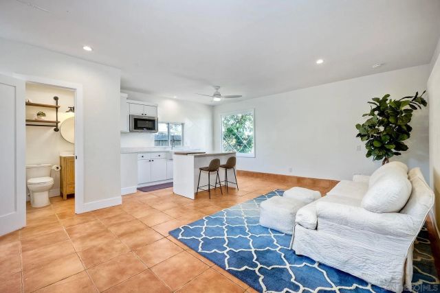 1311 Crestridge Dr, Oceanside, CA 92054