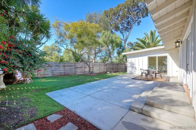 1311 Crestridge Dr, Oceanside, CA 92054