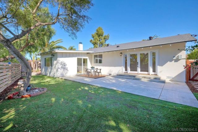 1311 Crestridge Dr, Oceanside, CA 92054