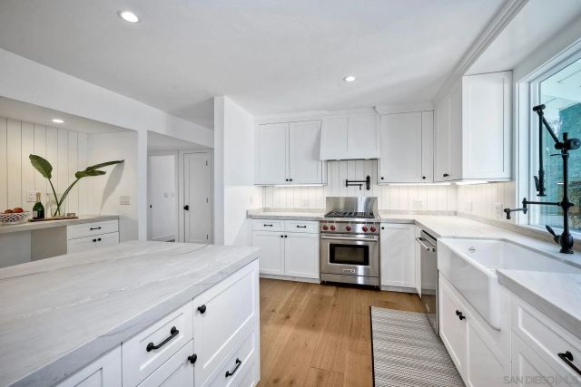 1311 Crestridge Dr, Oceanside, CA 92054