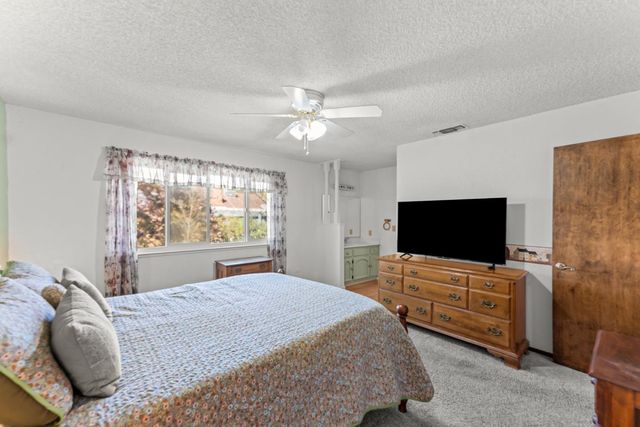 3395 Meadow Way, Rocklin, CA 95677