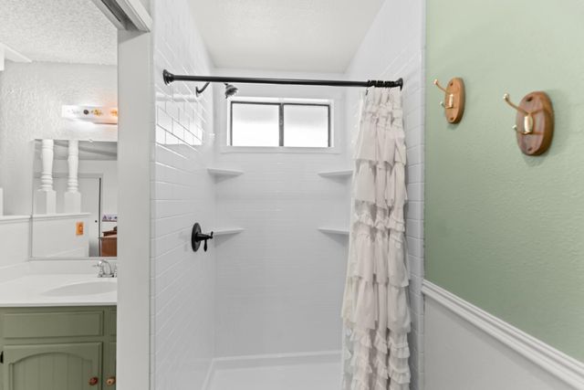 3395 Meadow Way, Rocklin, CA 95677