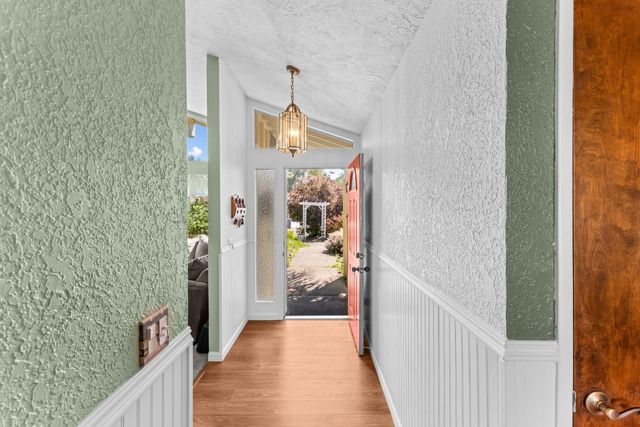 3395 Meadow Way, Rocklin, CA 95677