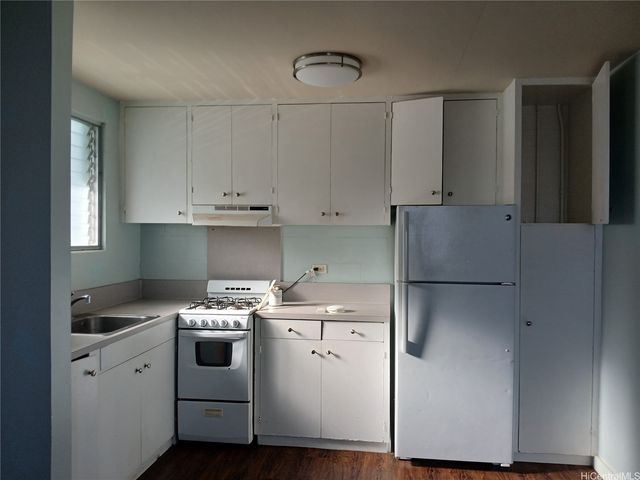 1841 Palolo Avenue 303, Honolulu, HI 96816