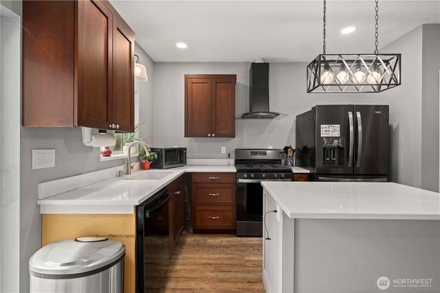 4715 116th Avenue E, Edgewood, WA 98372