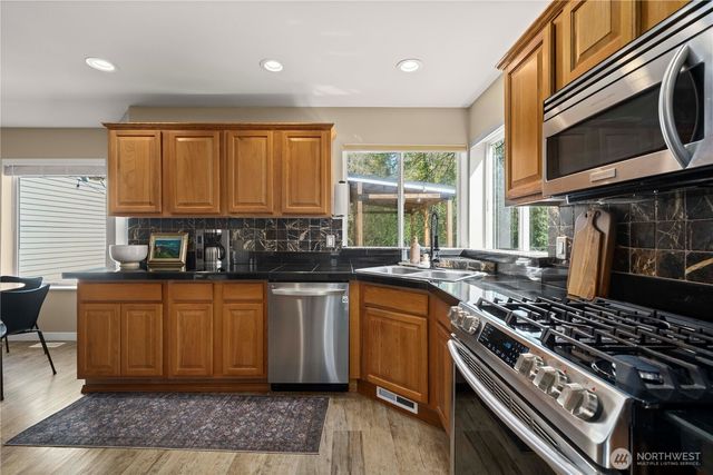 4715 116th Avenue E, Edgewood, WA 98372