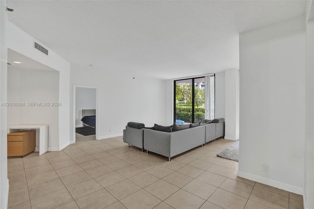 3300 NE 192nd Street 118, Aventura, FL 33180