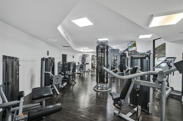 3300 NE 192nd Street 118, Aventura, FL 33180