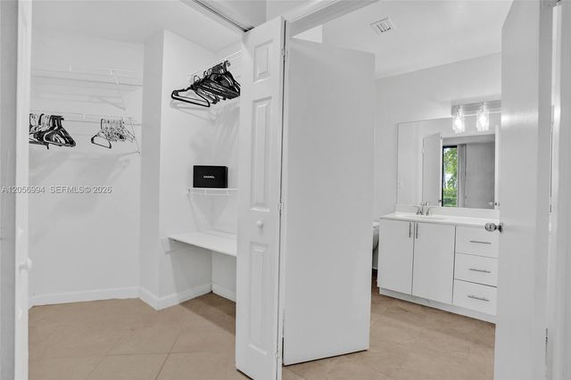 3300 NE 192nd Street 118, Aventura, FL 33180