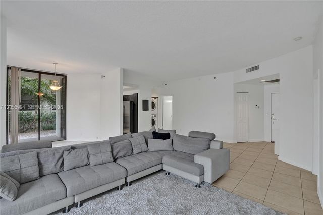 3300 NE 192nd Street 118, Aventura, FL 33180