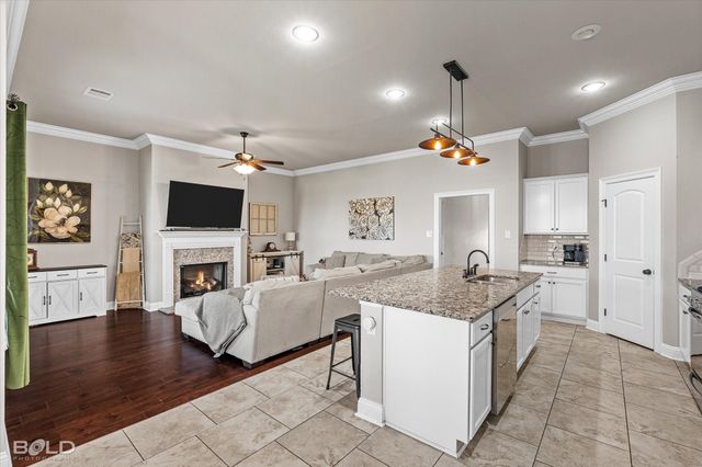 325 Coppice Place, Bossier City, LA 71111