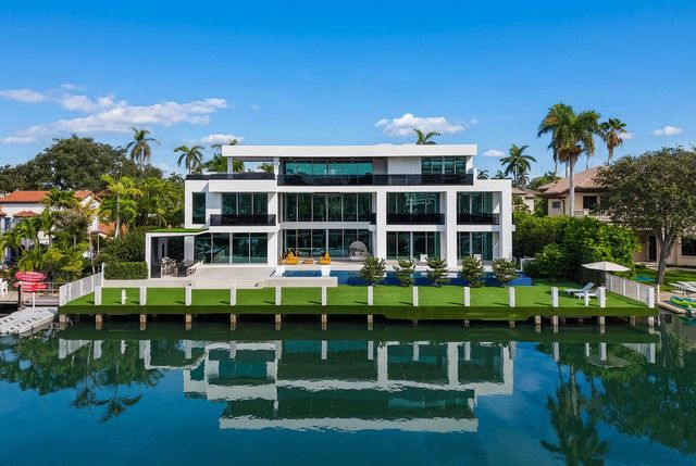 414 ROYAL PLAZA Drive, Fort Lauderdale, FL 33301