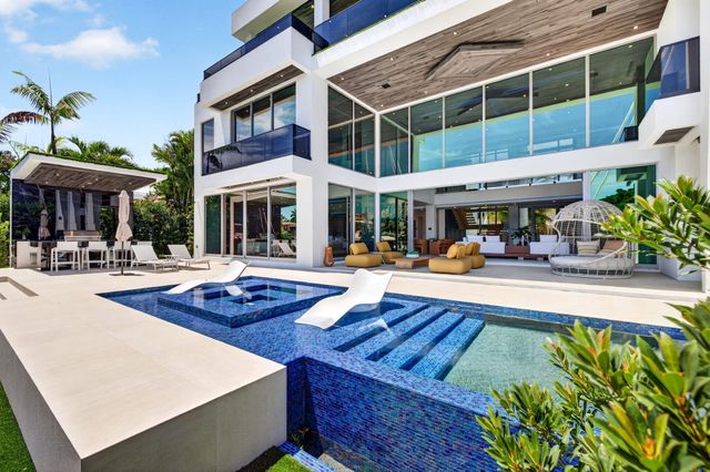 414 ROYAL PLAZA Drive, Fort Lauderdale, FL 33301