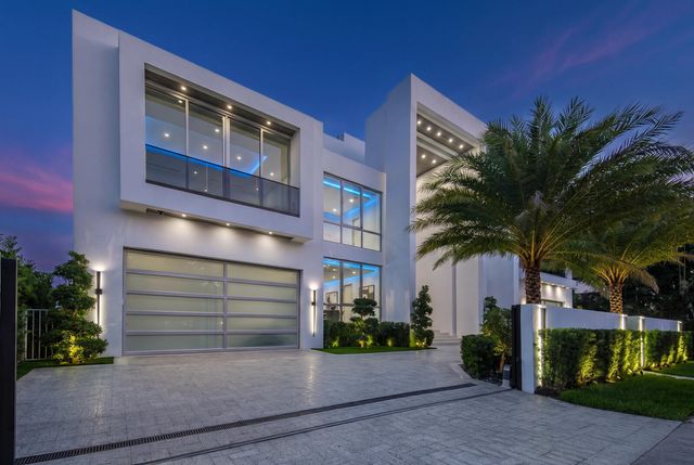 414 ROYAL PLAZA Drive, Fort Lauderdale, FL 33301