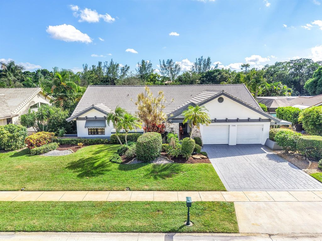 10406 Boca Woods Lane, Boca Raton, FL 33428