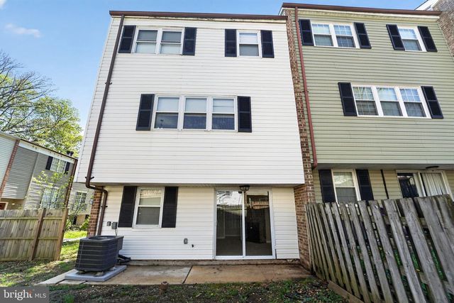 26 MAPLE HOLLOW CT, Baltimore, MD 21234