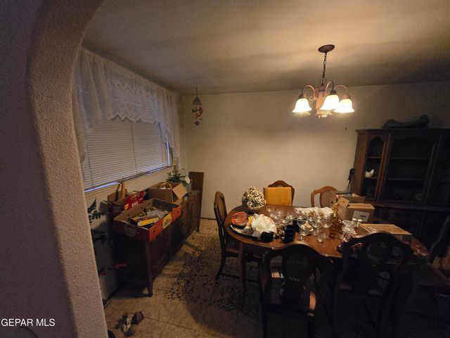 8811 NEPTUNE Street, El Paso, TX 79904