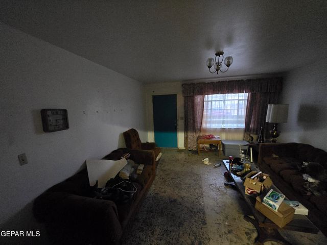 8811 NEPTUNE Street, El Paso, TX 79904