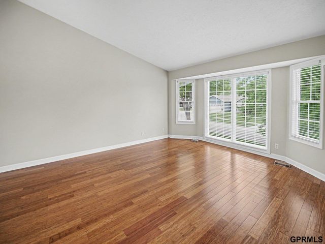 7433 Collister Road, Lincoln, NE 68516