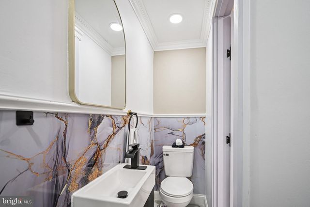 5702 BELMAR TER, Philadelphia, PA 19143