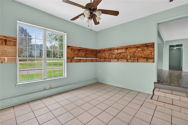 6415 N Highway 96, Lavaca, AR 72941