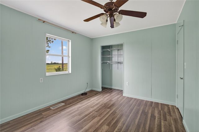 6415 N Highway 96, Lavaca, AR 72941