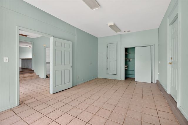 6415 N Highway 96, Lavaca, AR 72941