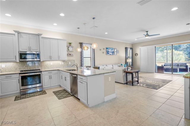 11552 Riverstone LN, Fort Myers, FL 33913