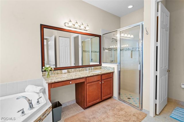 11552 Riverstone LN, Fort Myers, FL 33913