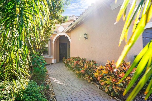 11552 Riverstone LN, Fort Myers, FL 33913