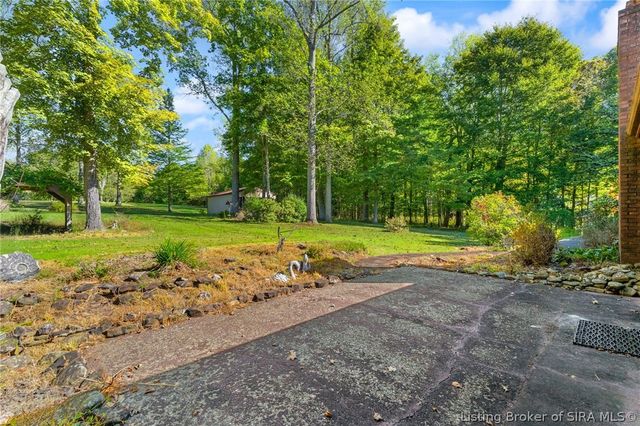 8886 Rufing Road, Greenville, IN 47124