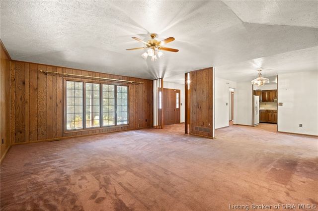 8886 Rufing Road, Greenville, IN 47124