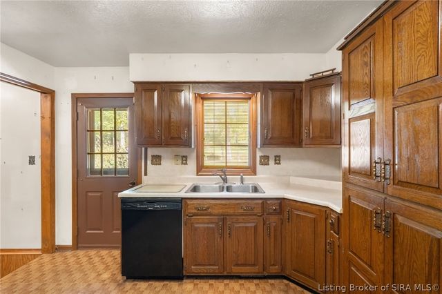 8886 Rufing Road, Greenville, IN 47124