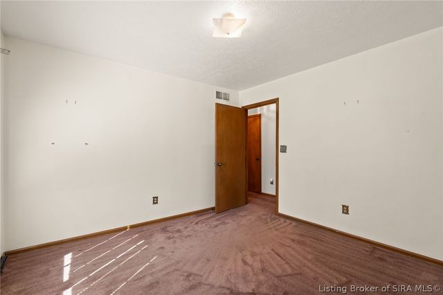8886 Rufing Road, Greenville, IN 47124
