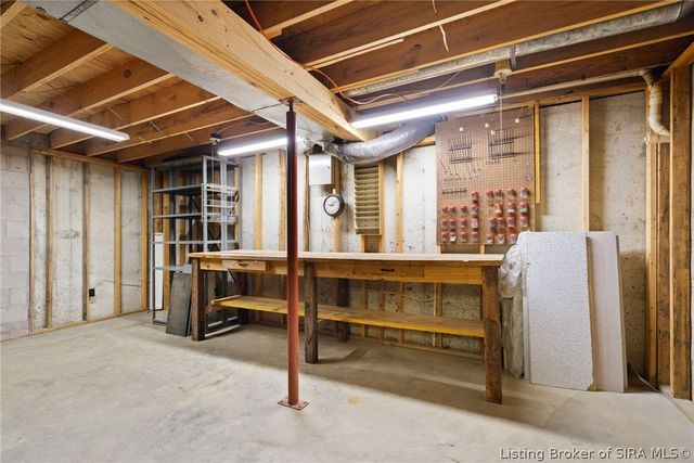 8886 Rufing Road, Greenville, IN 47124