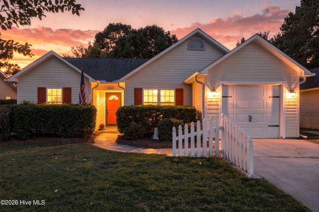 643 Lanvale Hills Circle, Leland, NC 28451