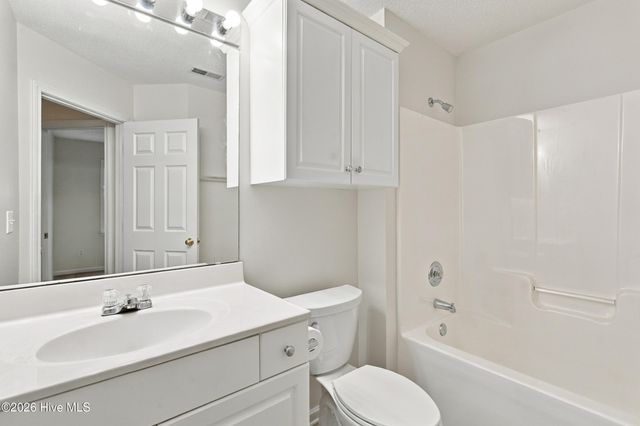 643 Lanvale Hills Circle, Leland, NC 28451