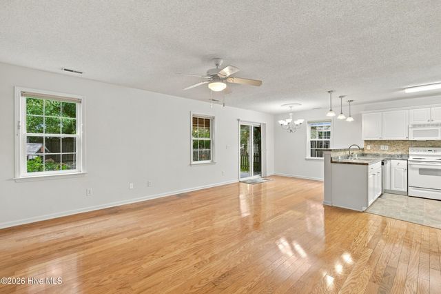 643 Lanvale Hills Circle, Leland, NC 28451