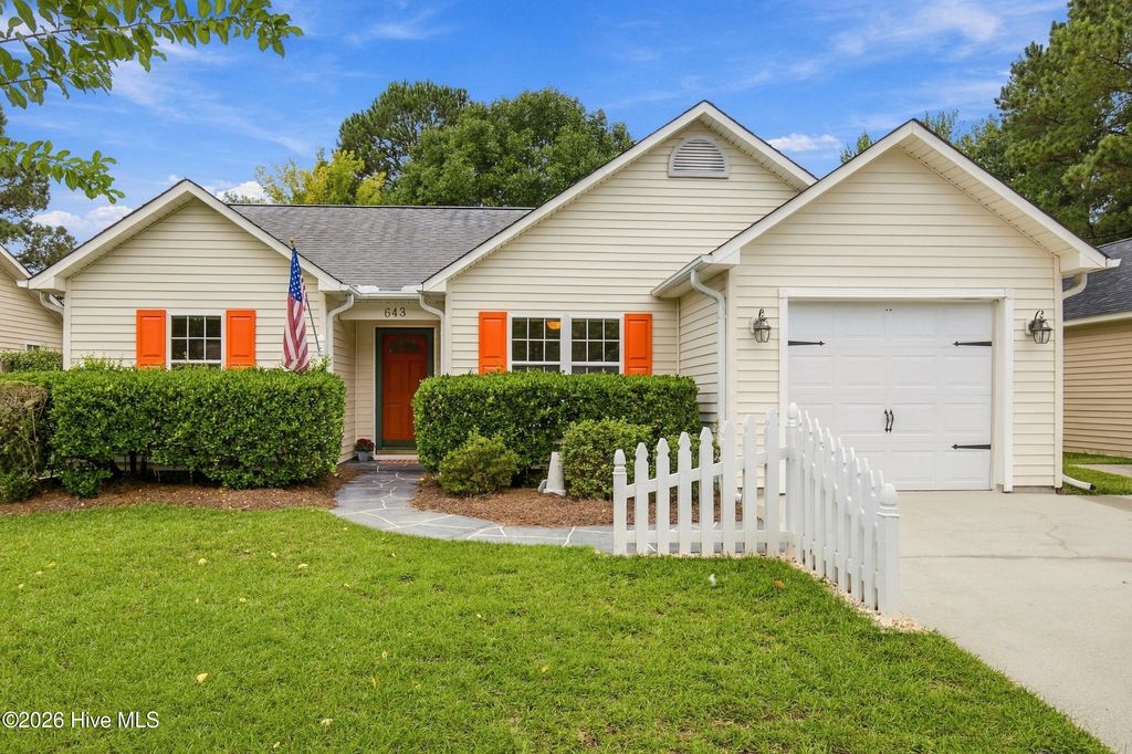 643 Lanvale Hills Circle, Leland, NC 28451