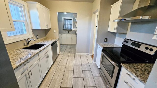 2305 NW 25th Street, Oklahoma City, OK 73107