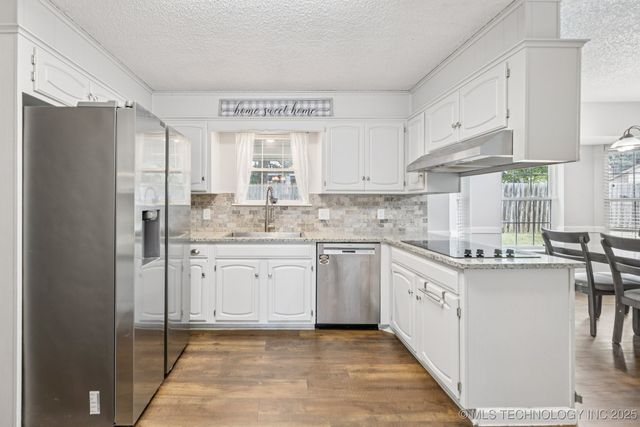 7948 S 86th East Place, Tulsa, OK 74133