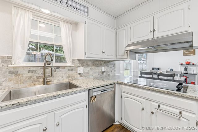 7948 S 86th East Place, Tulsa, OK 74133