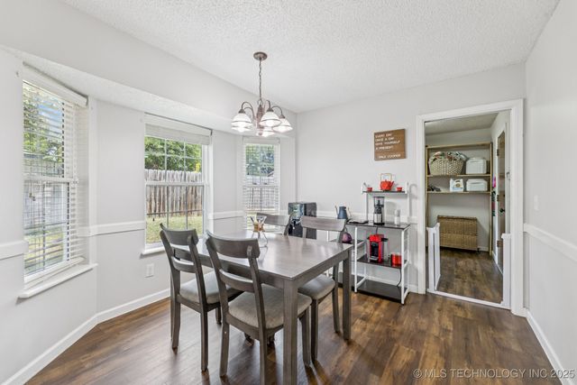 7948 S 86th East Place, Tulsa, OK 74133